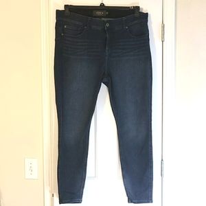 Torrid Premium Bombshell Skinny Jeans Size 20